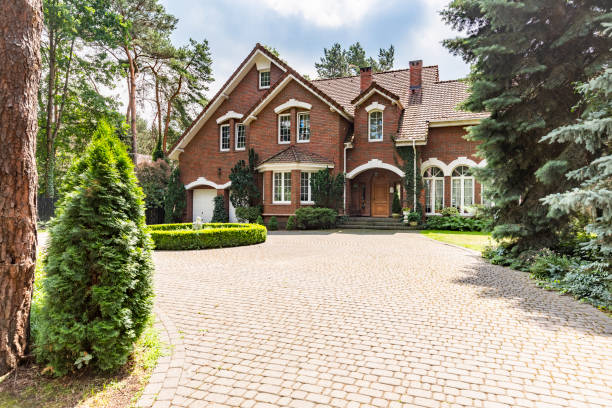 Best Custom Driveway Pavers  in Moorhead, MS
